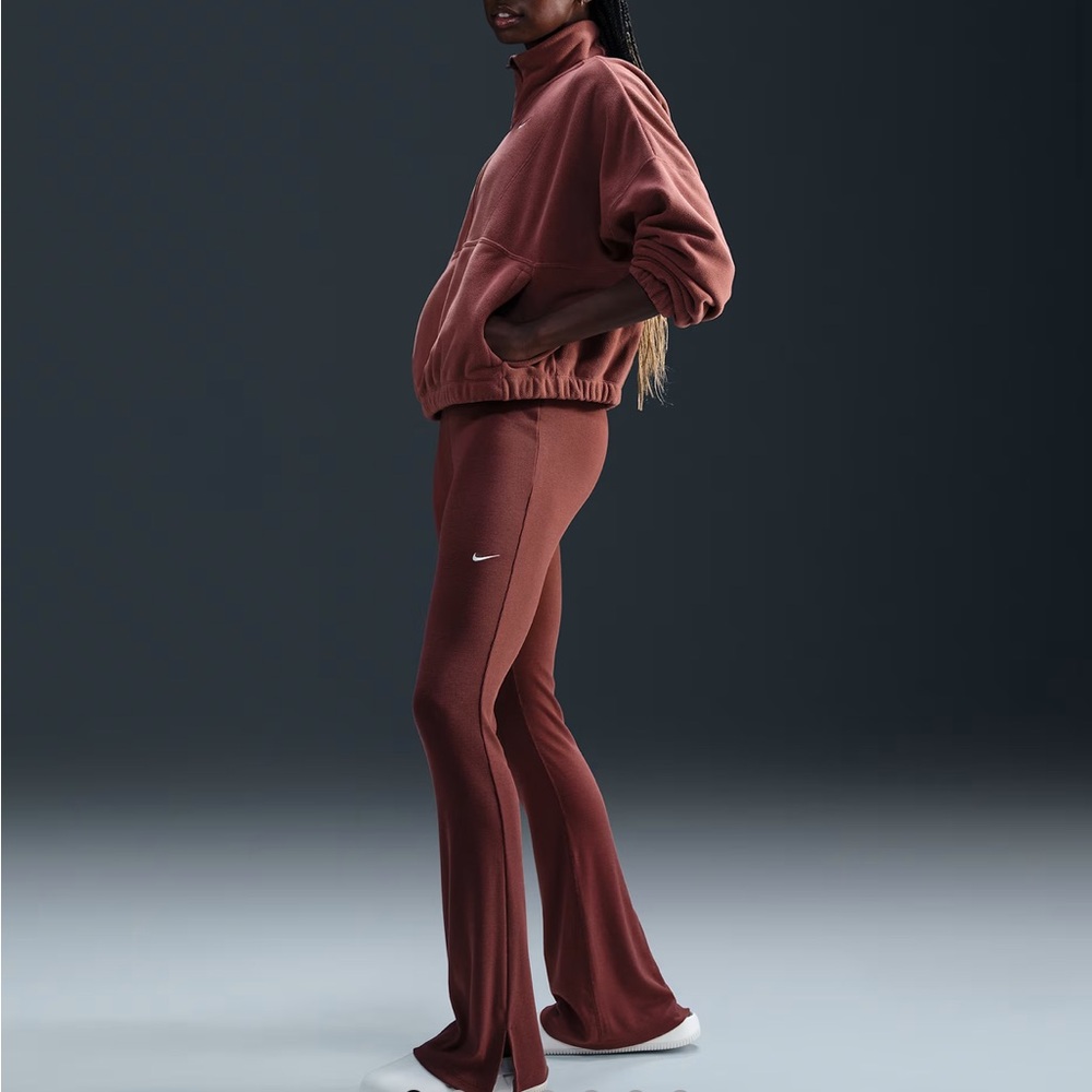 Nike Women's Flare leggings